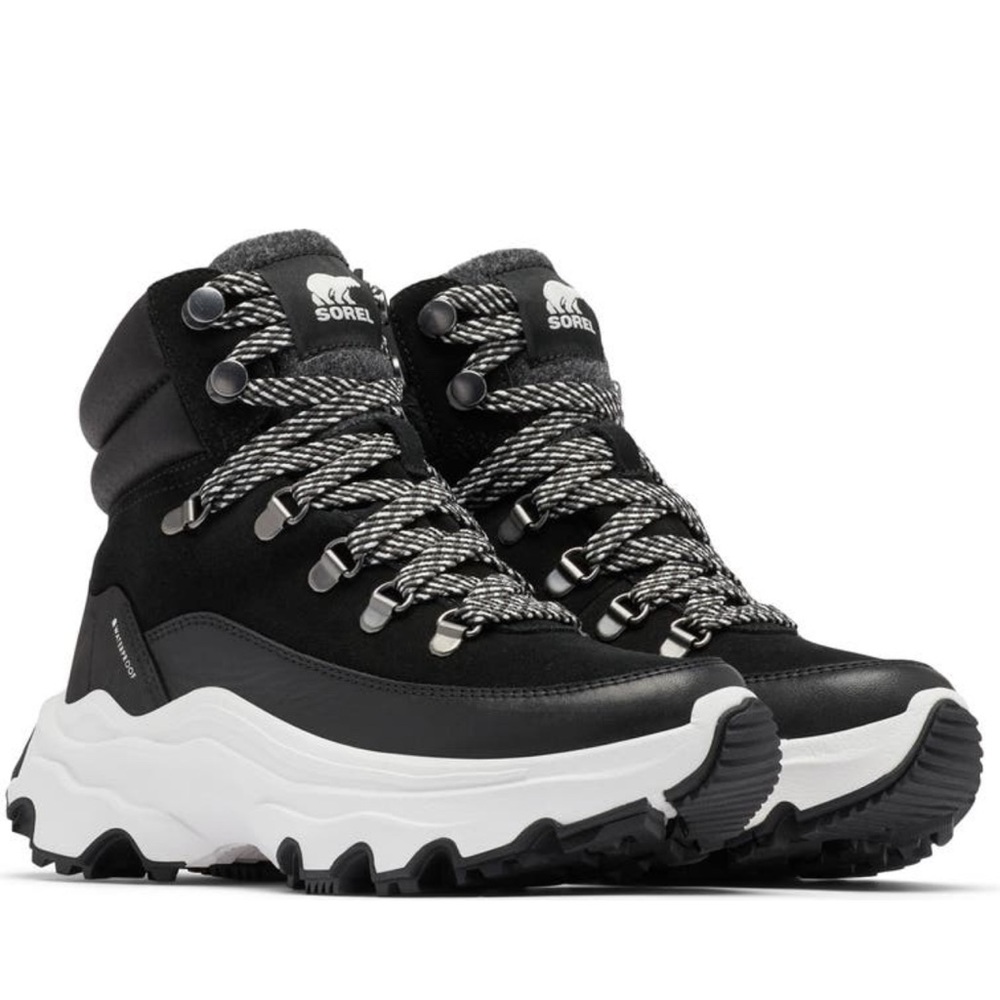 Sorel Kinetic Breakthrough Conquest Waterproof Boot